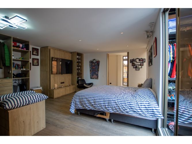 Apartamento de 2 alcobas en venta en Centro Comercial Paseo San Rafael, Bogotá, 159 m² · foto 12 de 18