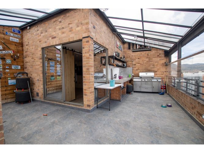 Apartamento de 2 alcobas en venta en Centro Comercial Paseo San Rafael, Bogotá, 159 m² · foto 16 de 18