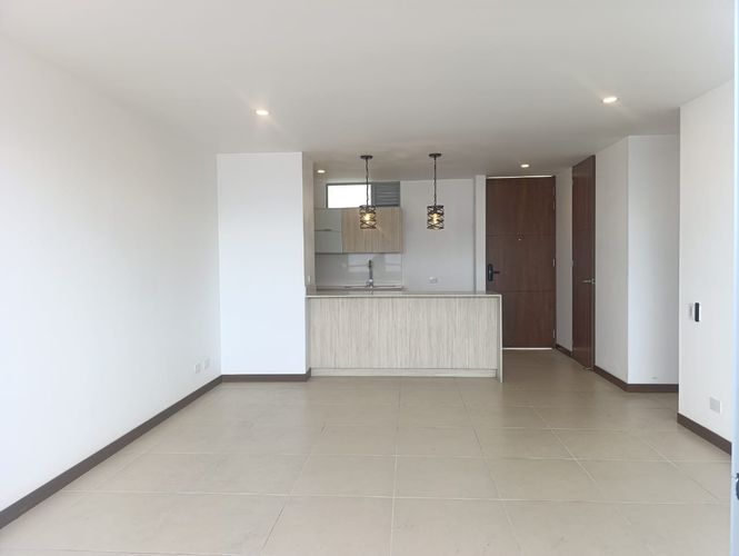 Apartamento de 3 alcobas en arriendo en El Poblado, Medellín, 93 m² · foto 8 de 18