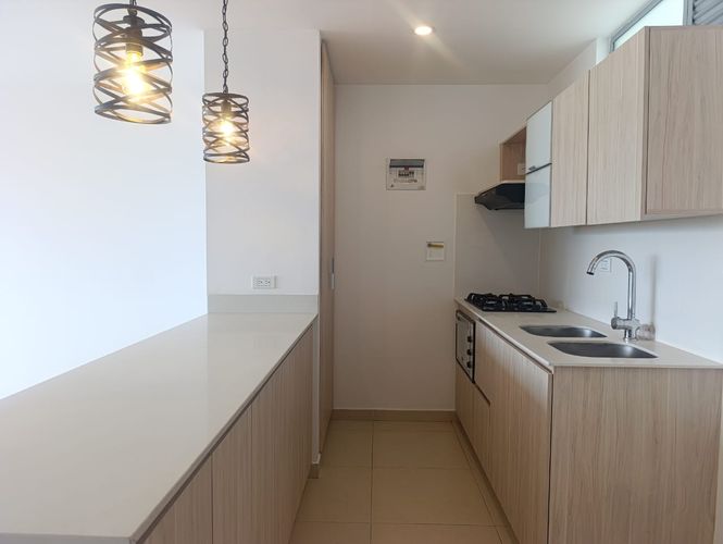 Apartamento de 3 alcobas en arriendo en El Poblado, Medellín, 93 m² · foto 4 de 18