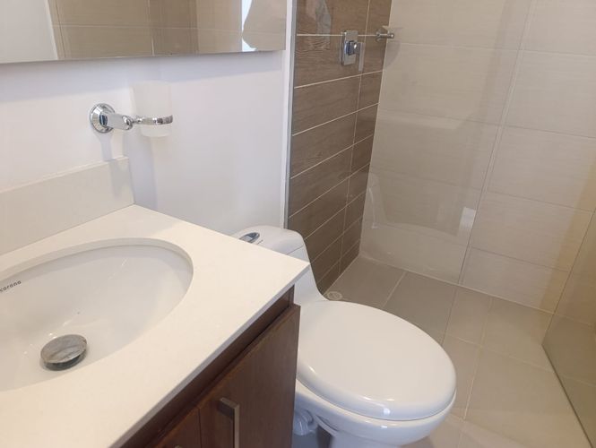 Apartamento de 3 alcobas en arriendo en El Poblado, Medellín, 93 m² · foto 17 de 18