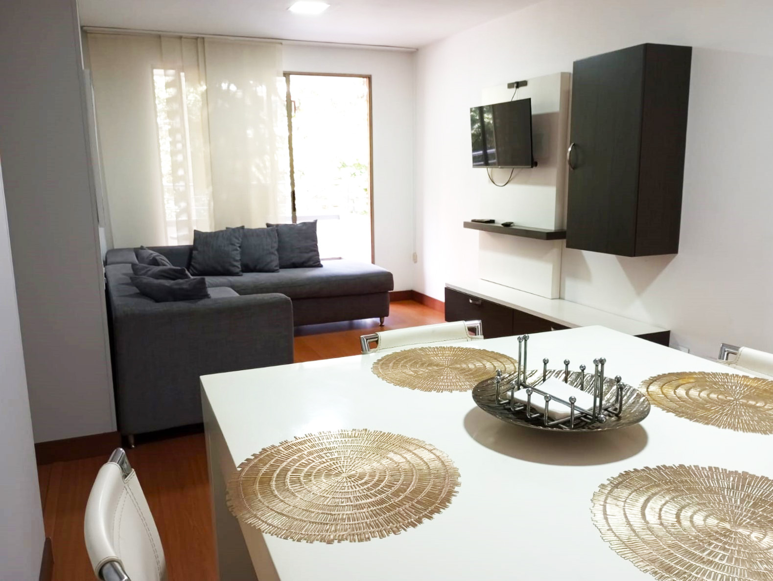 Apartamento en venta en El Poblado, Medellín · foto 3 de 16