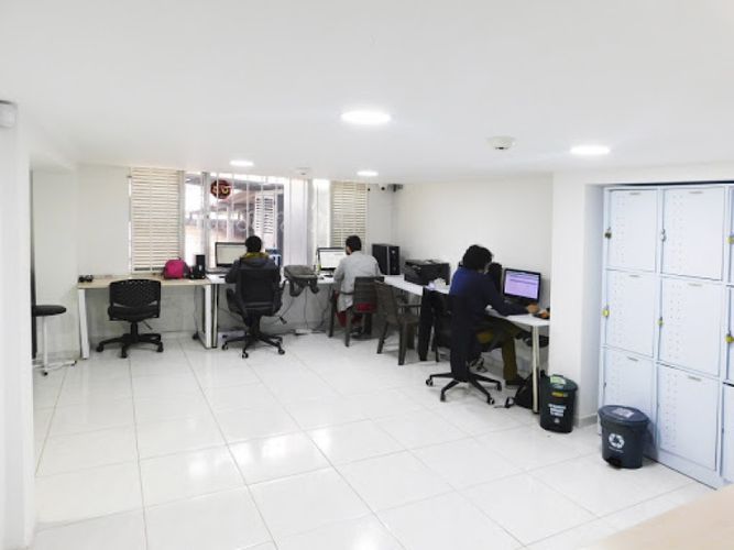 Casa de 10 alcobas en venta en Santa Barbara, Bogotá, 660 m² · foto 10 de 24