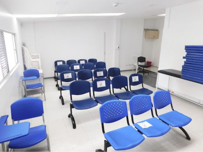 Casa de 10 alcobas en venta en Santa Barbara, Bogotá, 660 m² · foto 21 de 24