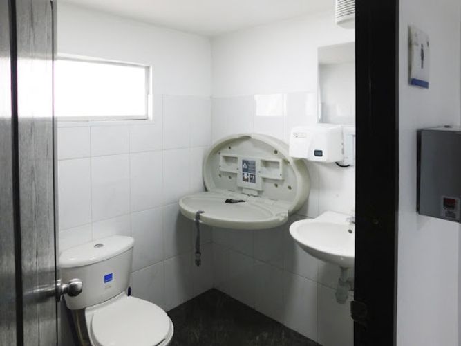 Casa de 10 alcobas en venta en Santa Barbara, Bogotá, 660 m² · foto 24 de 24