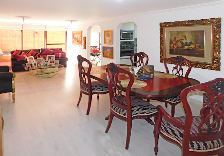 Apartamento de 3 alcobas en venta en San Patricio, Bogotá, 128 m² · foto 2 de 24