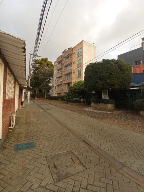 Apartamento en venta en Santa Rosita, Bogotá · foto 3 de 17