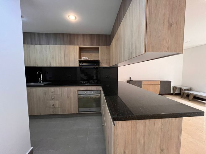 Casa de 3 alcobas en venta en Loma Benedictinos, Envigado, 150 m² · foto 5 de 17