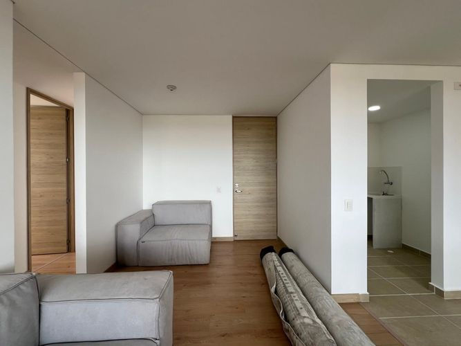 Apartamento de 3 alcobas en venta en El Tablazo, Rionegro, 80 m² · foto 2 de 12