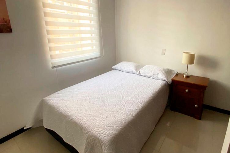 Apartamento de 3 alcobas en arriendo en El Poblado, Medellín, 68 m² · foto 8 de 15