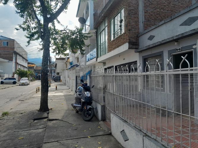 Casa de 6 alcobas en venta en Santa Elena, Cali, 147 m² · foto 22 de 24