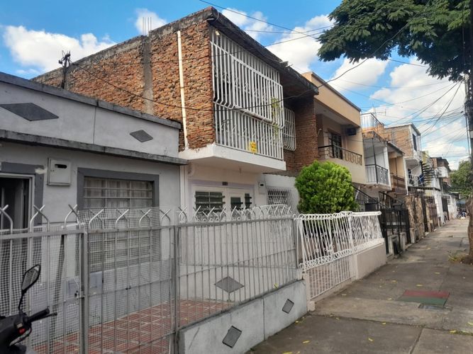 Casa de 6 alcobas en venta en Santa Elena, Cali, 147 m² · foto 23 de 24