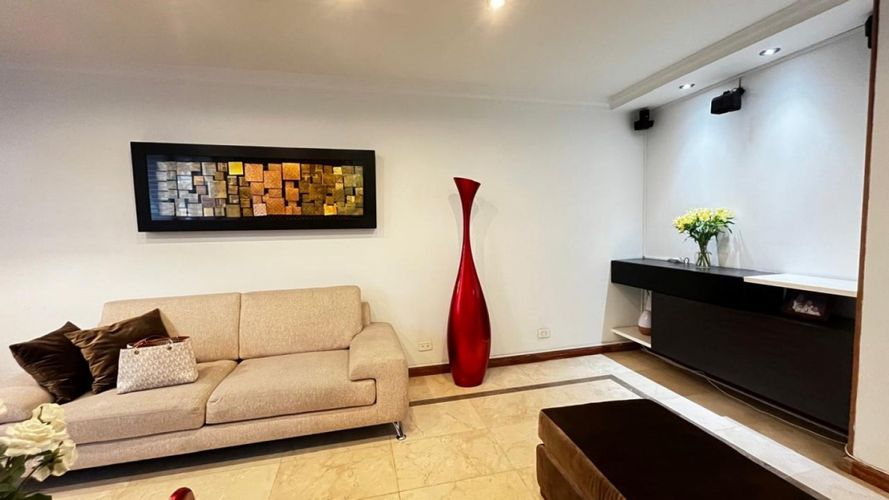 Casa de 4 alcobas en venta en Sotileza, Bogotá, 224 m² · foto 2 de 24