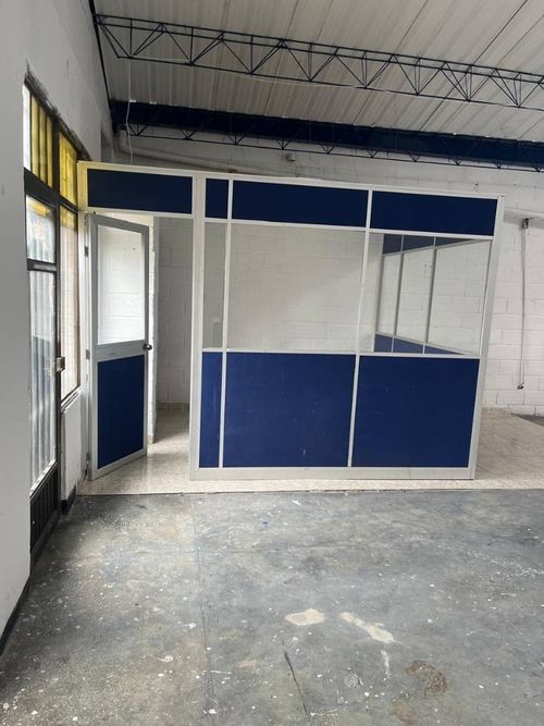 Bodega en venta en El Carmelo, Itagüí, 317 m² · foto 3 de 3