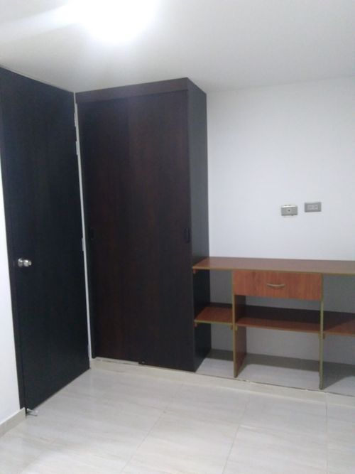 Casa de 10 alcobas en venta en Las Granjas, Cali · foto 12 de 14