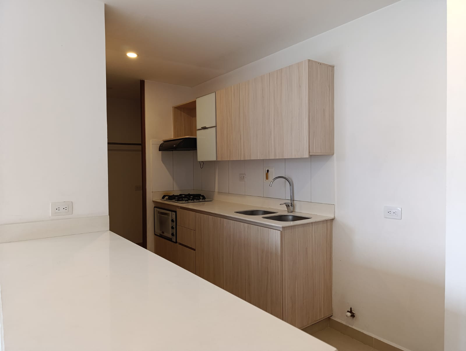 Apartamento en arriendo en El Poblado, Medellín · foto 9 de 19