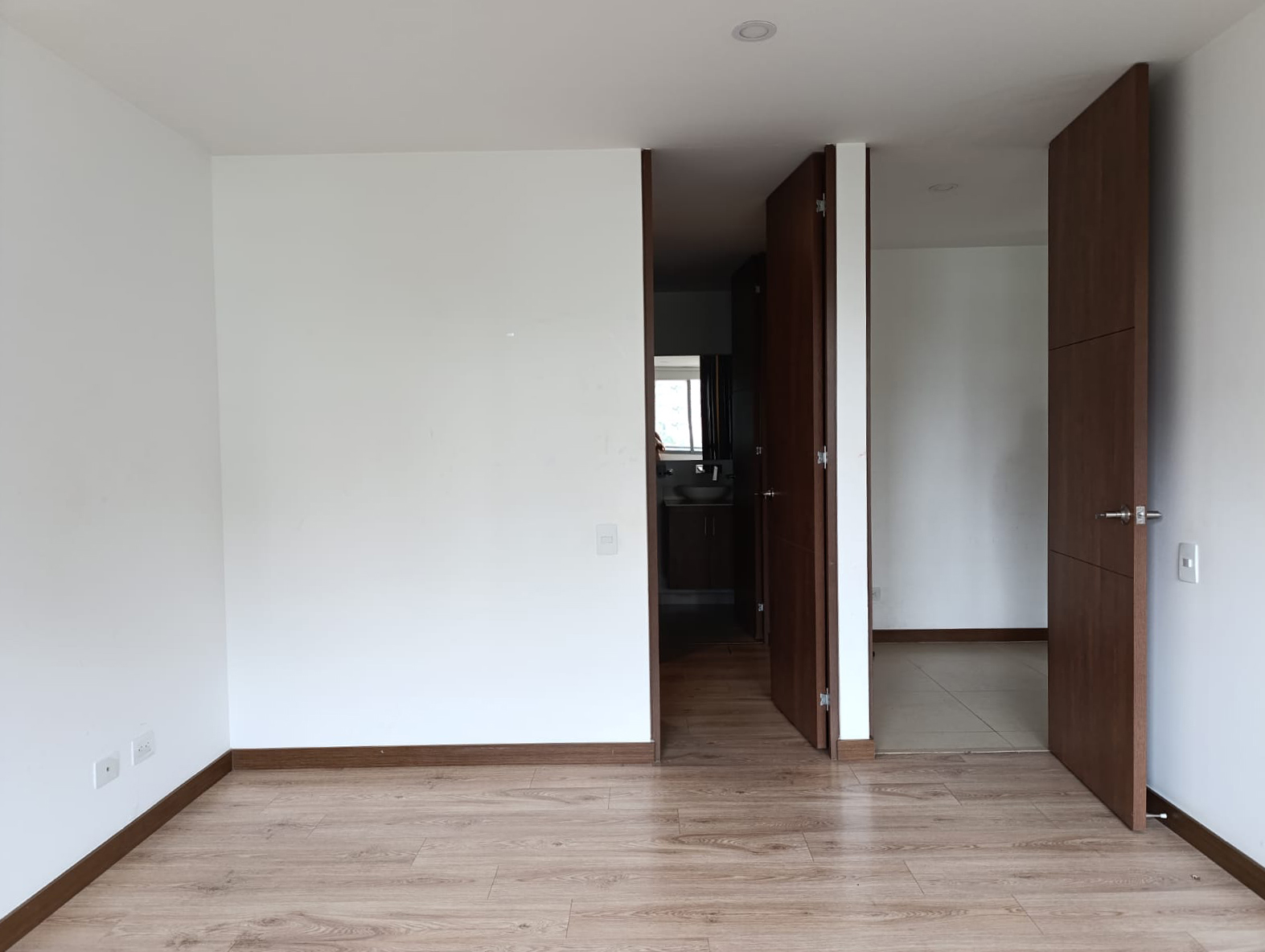 Apartamento en arriendo en El Poblado, Medellín · foto 4 de 19