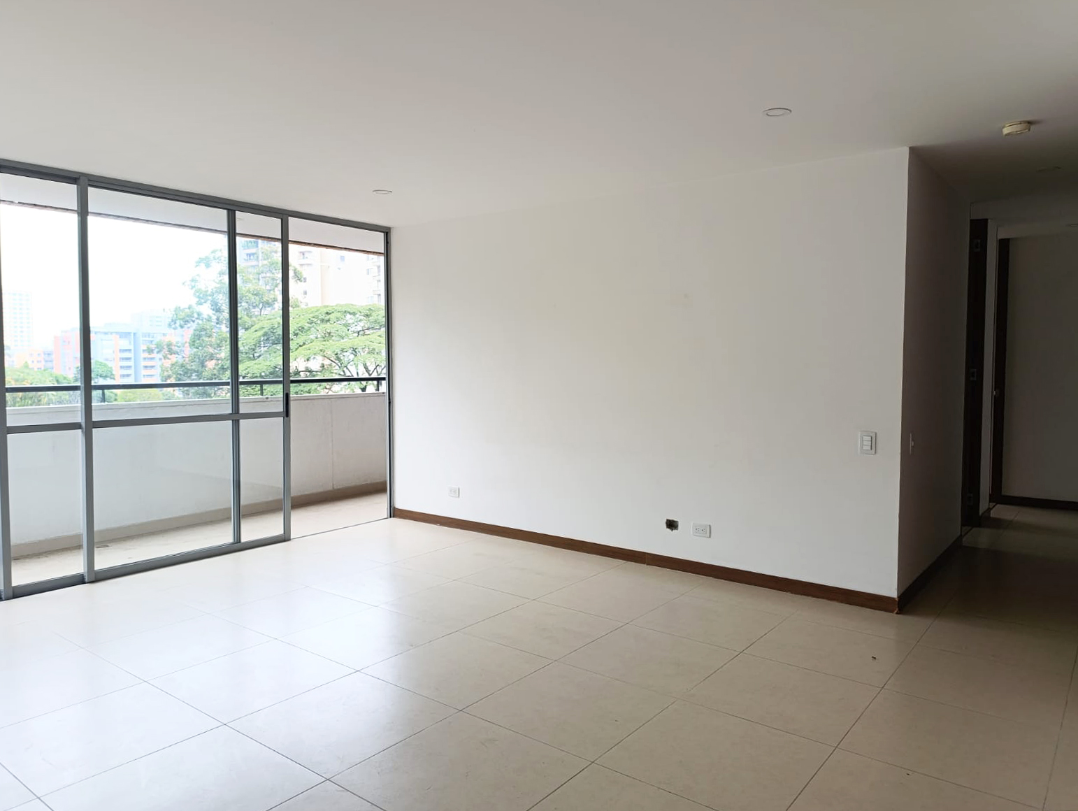 Apartamento en arriendo en El Poblado, Medellín · foto 7 de 19