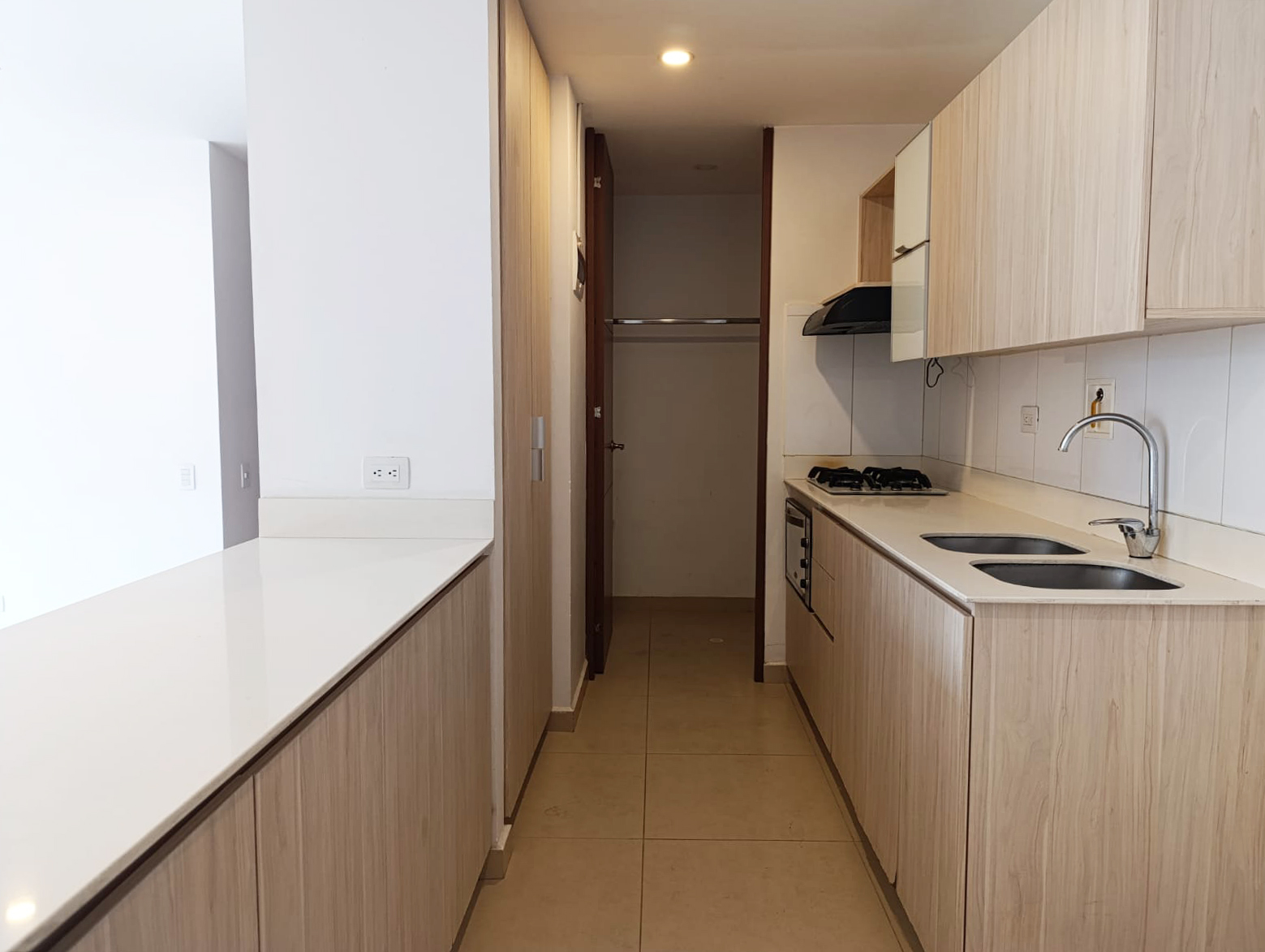 Apartamento en arriendo en El Poblado, Medellín · foto 10 de 19