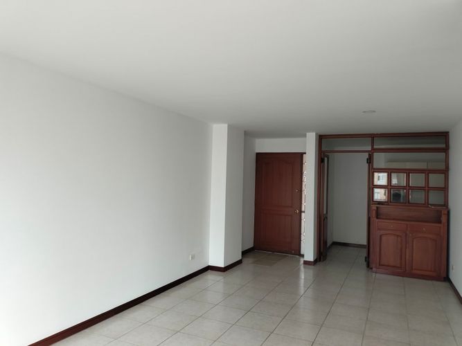 Apartamento en venta en El Poblado, Medellín · foto 6 de 19