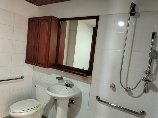 Apartamento en venta en El Poblado, Medellín · foto 17 de 19