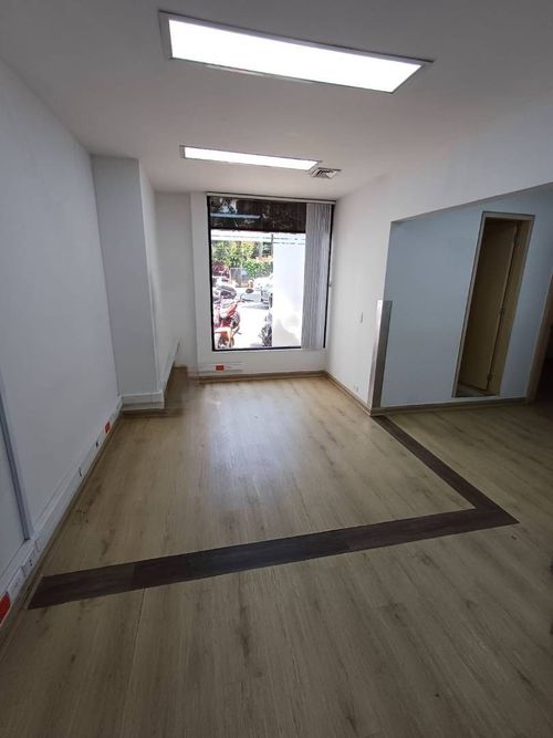 Local en arriendo en Patio Bonito, Medellín · foto 2 de 15