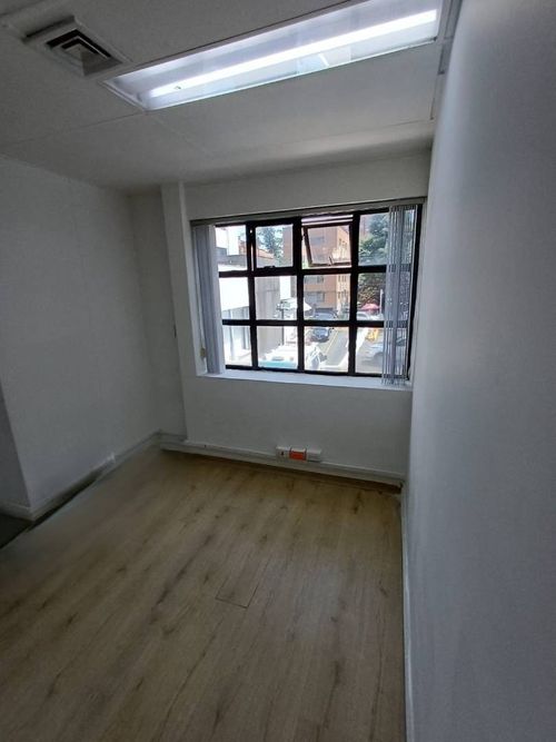 Local en arriendo en Patio Bonito, Medellín · foto 13 de 15