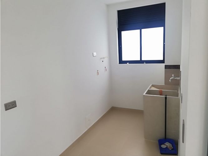 Casa de 4 alcobas en venta en San Antonio De Pereira, Rionegro, 380 m² · foto 6 de 13
