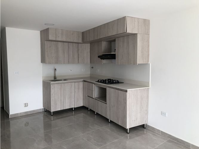 Apartamento de 3 alcobas en venta en El Tambo, La Ceja, 86 m² · foto 3 de 10