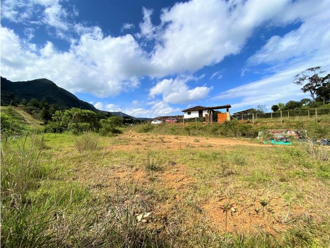 Lote en venta en La Sonadora, El Carmen de Viboral, 3500 m² · foto 2 de 6