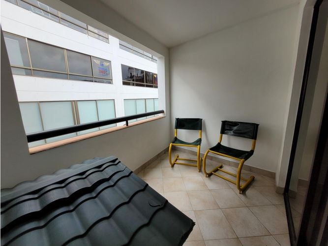 Apartamento de 4 alcobas en venta en Centro, Rionegro, 149 m² · foto 3 de 13