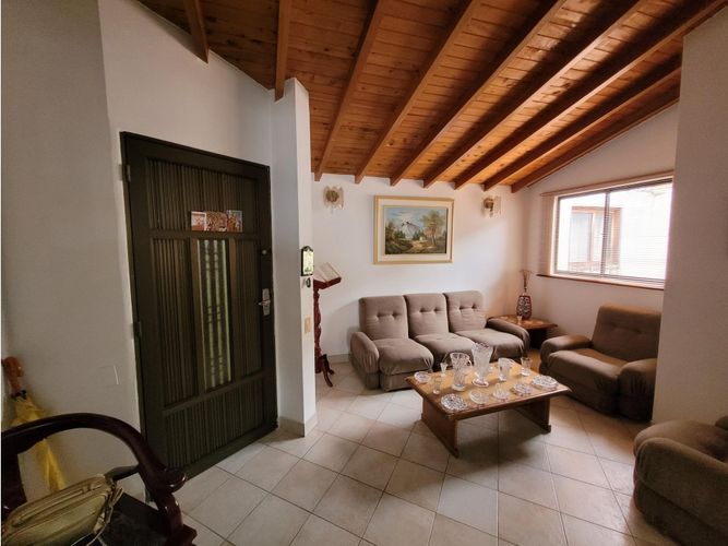 Apartamento de 4 alcobas en venta en Centro, Rionegro, 149 m² · foto 4 de 13