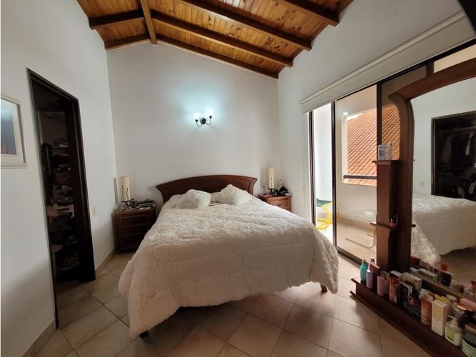 Apartamento de 4 alcobas en venta en Centro, Rionegro, 149 m² · foto 8 de 13