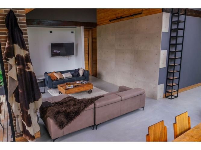 Finca en venta en Lomitas, La Ceja, 270 m² · foto 5 de 15