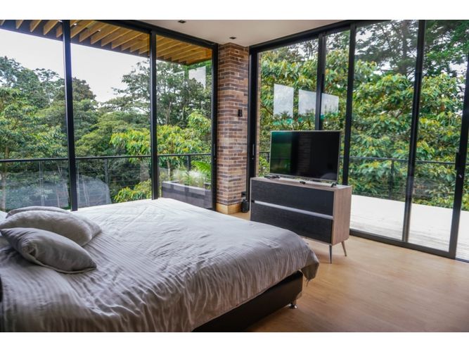 Finca en venta en Lomitas, La Ceja, 270 m² · foto 8 de 15
