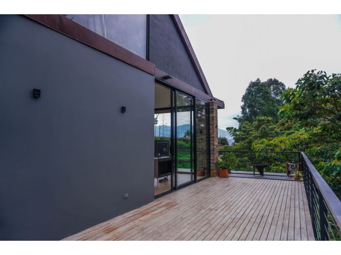 Finca en venta en Lomitas, La Ceja, 270 m² · foto 9 de 15