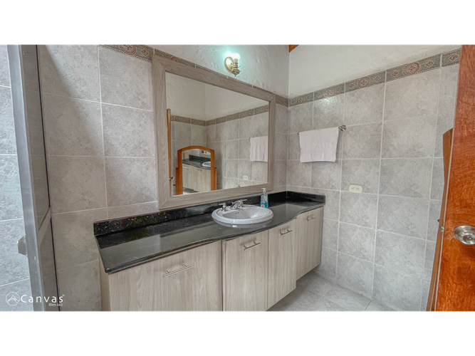 Finca en venta en San Antonio De Pereira, Rionegro, 216 m² · foto 9 de 21