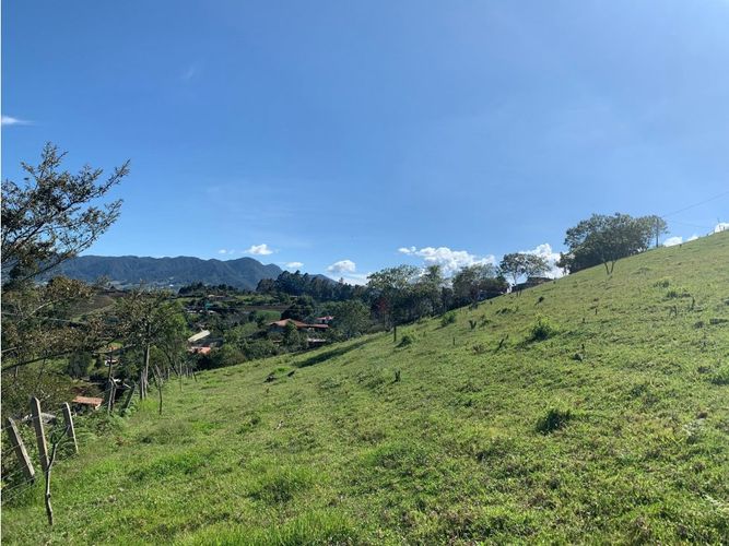 Lote en venta en Alto Grande, El Carmen de Viboral, 7432 m² · foto 9 de 9