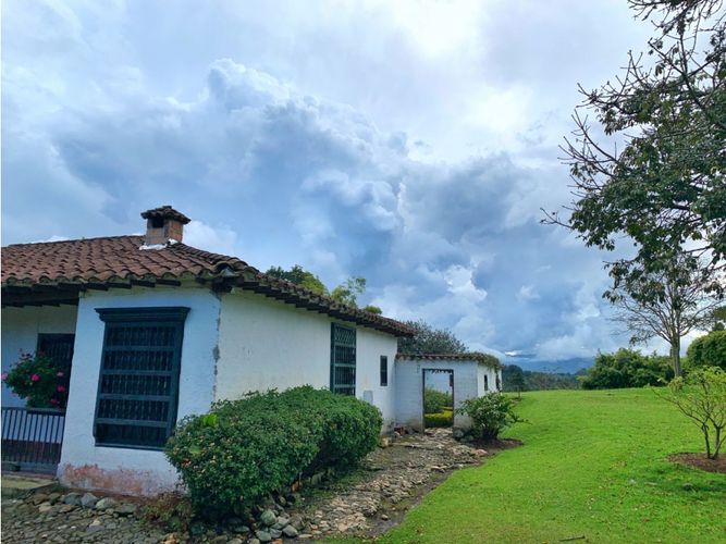 Finca en venta en El Chuscal, El Retiro, 380 m² · foto 2 de 15