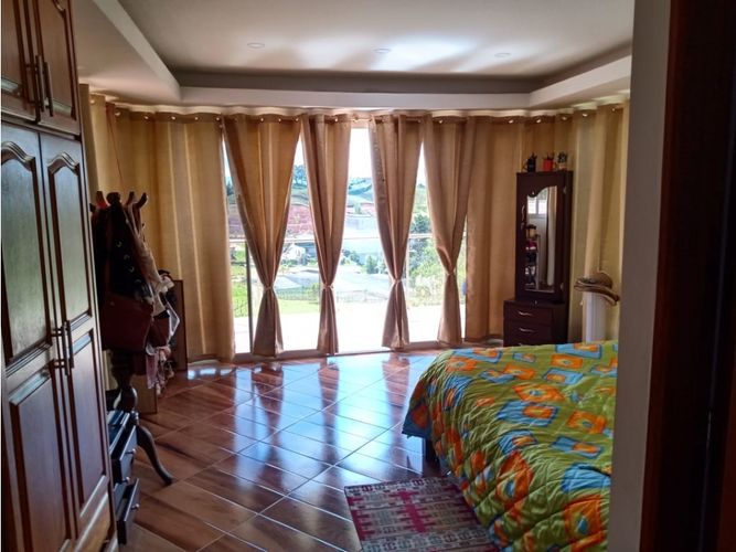 Finca en venta en Camargo, El Carmen de Viboral, 248 m² · foto 4 de 9