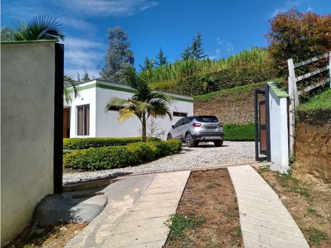 Finca en venta en Camargo, El Carmen de Viboral, 248 m² · foto 8 de 9