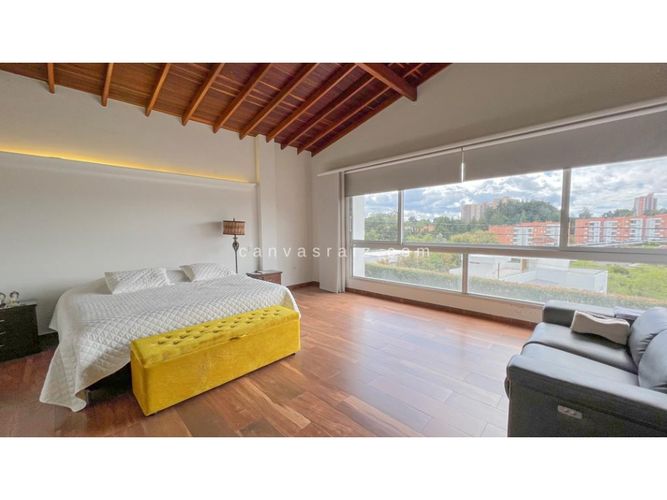 Casa de 5 alcobas en venta en Gualanday, Rionegro, 354 m² · foto 8 de 11