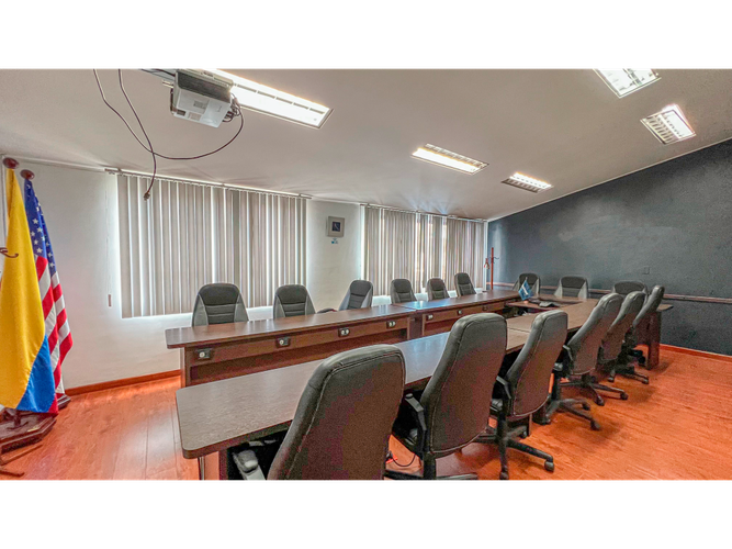 Casa en venta en Las Lomas, Medellín, 420 m² · foto 8 de 9