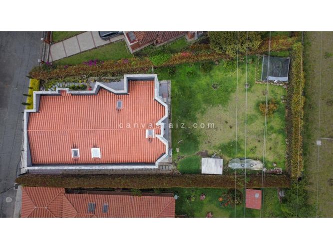Casa de 5 alcobas en venta en Gualanday, Rionegro, 354 m² · foto 11 de 11