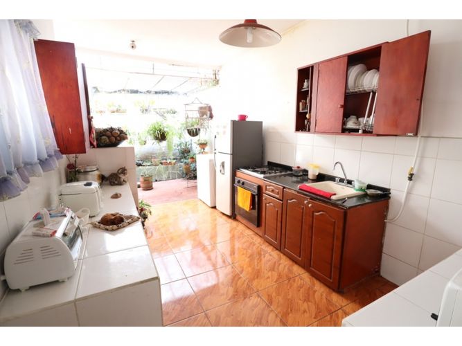 Casa de 5 alcobas en venta en Prado, Medellín, 367 m² · foto 3 de 13