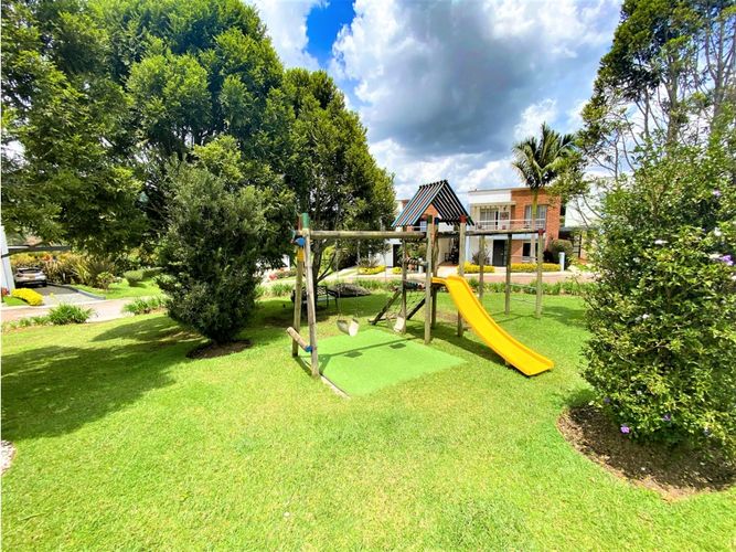 Casa de 3 alcobas en venta en El Retiro, 175 m² · foto 11 de 11