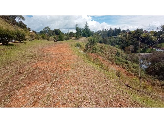 Lote en venta en So�Adora, El Carmen de Viboral, 3750 m² · foto 3 de 7