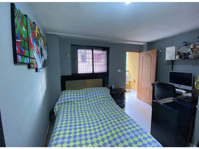 Casa de 5 alcobas en venta en Centro, Rionegro, 240 m² · foto 5 de 8