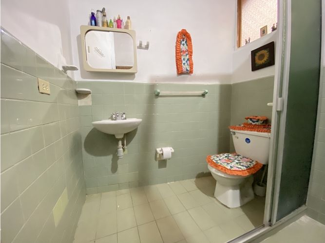 Casa de 5 alcobas en venta en Centro, Rionegro, 240 m² · foto 7 de 8