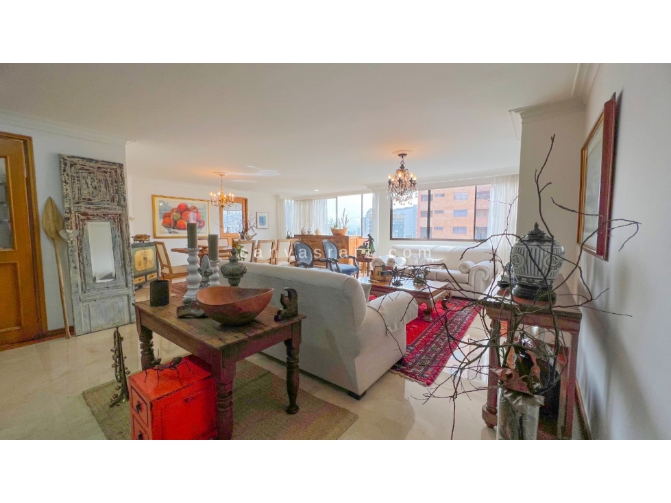 4BR Apartment in El Poblado (240 m²) for Sale
